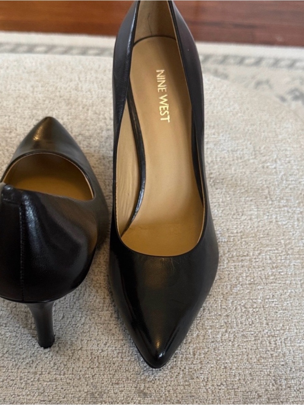 Nine West Black Leather Pointed Toe Stiletto Pumps Heels 9.5